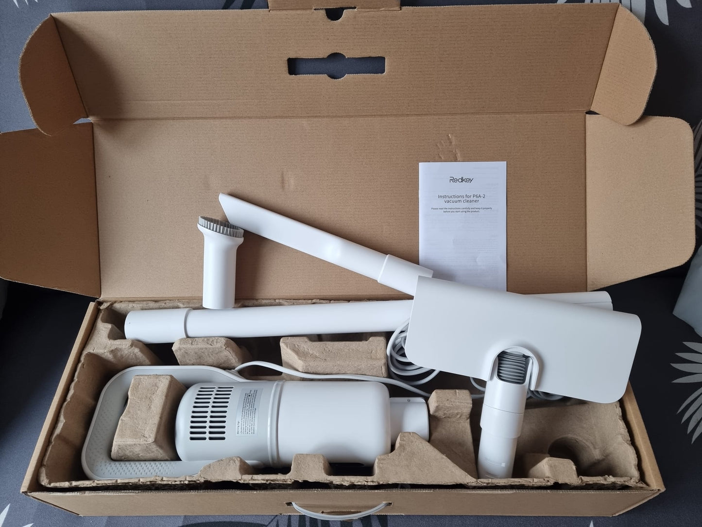 REDKEY VACUUM CLEANER